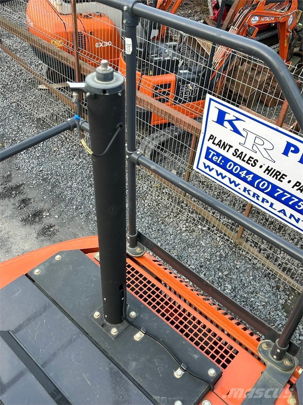 Hitachi ZX130LCN-6 Excavadoras sobre orugas