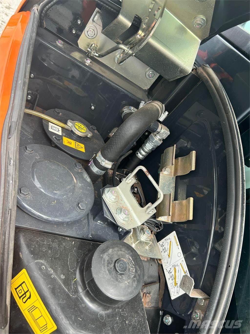 Hitachi ZX38U-6 Excavadoras sobre orugas