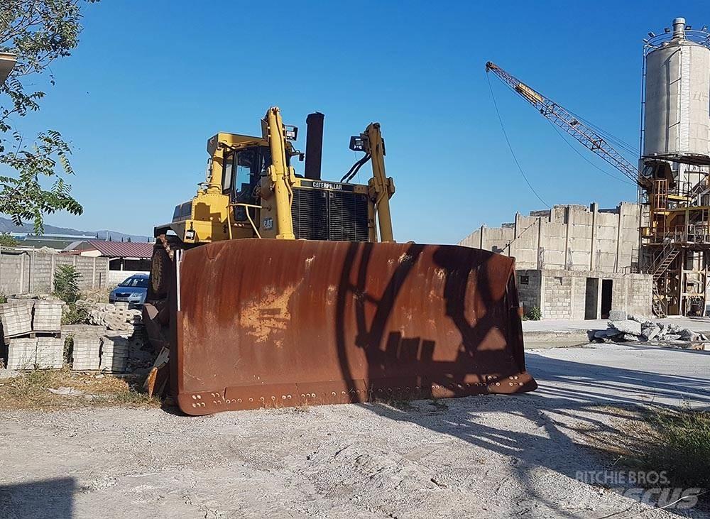 CAT D11N Buldozer sobre oruga