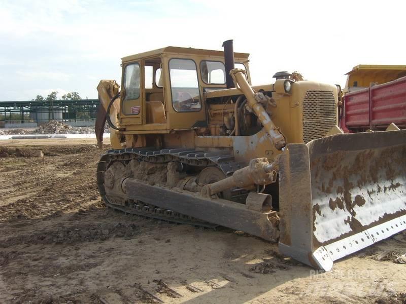 CAT D8H Buldozer sobre oruga