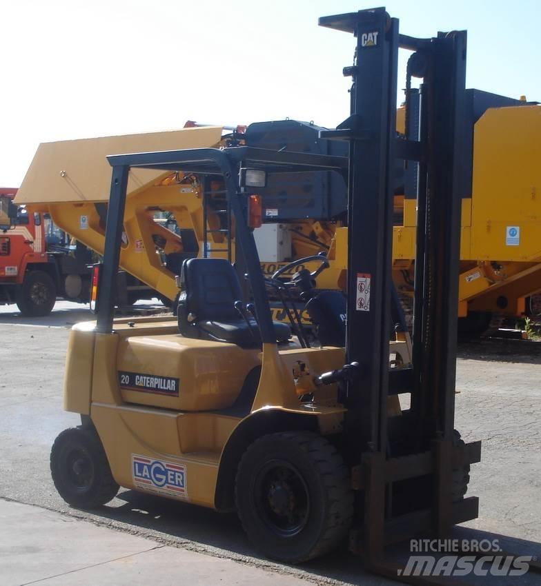 CAT DP20 Camiones diesel