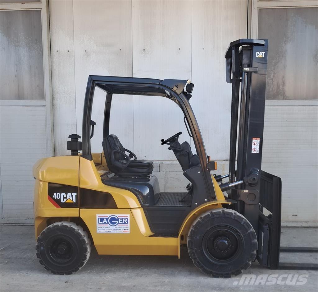 CAT DP40NT Camiones diesel