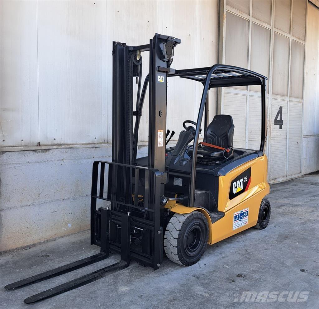 CAT EP25N Carretillas de horquilla eléctrica