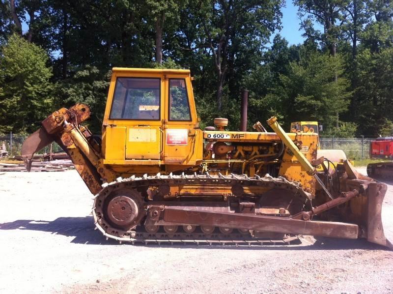 Hanomag D600 Buldozer sobre oruga