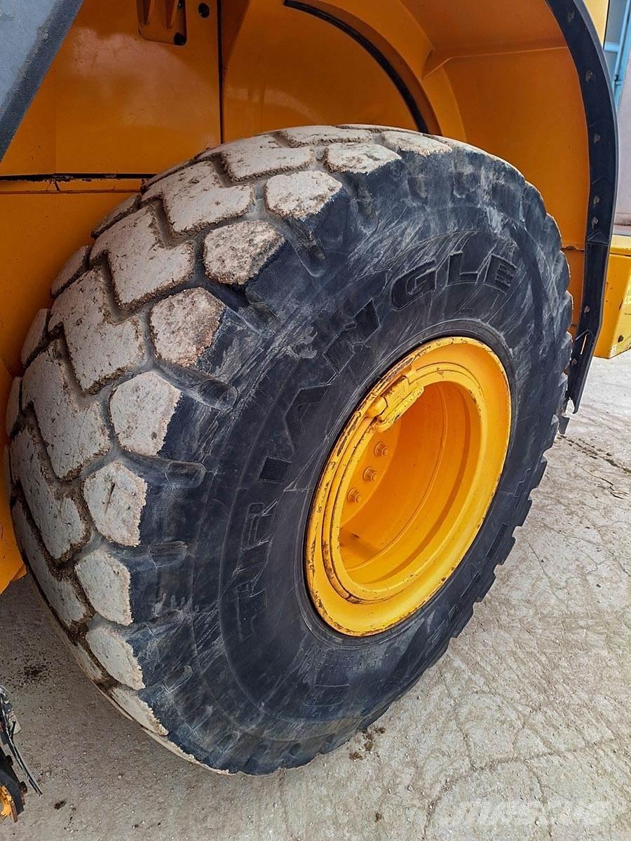 Hyundai HL960 Cargadoras sobre ruedas