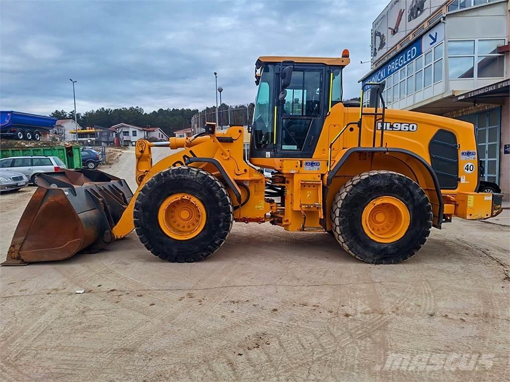 Hyundai HL960 Cargadoras sobre ruedas