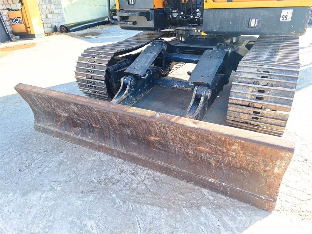 Hyundai HX130LCR Excavadoras sobre orugas