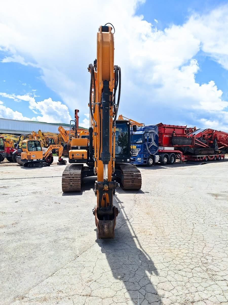 Hyundai HX220L Excavadoras sobre orugas