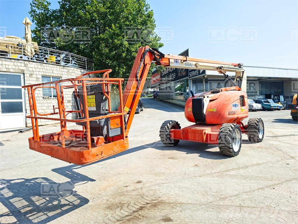 JLG 600AJ Plataformas con brazo de elevación manual