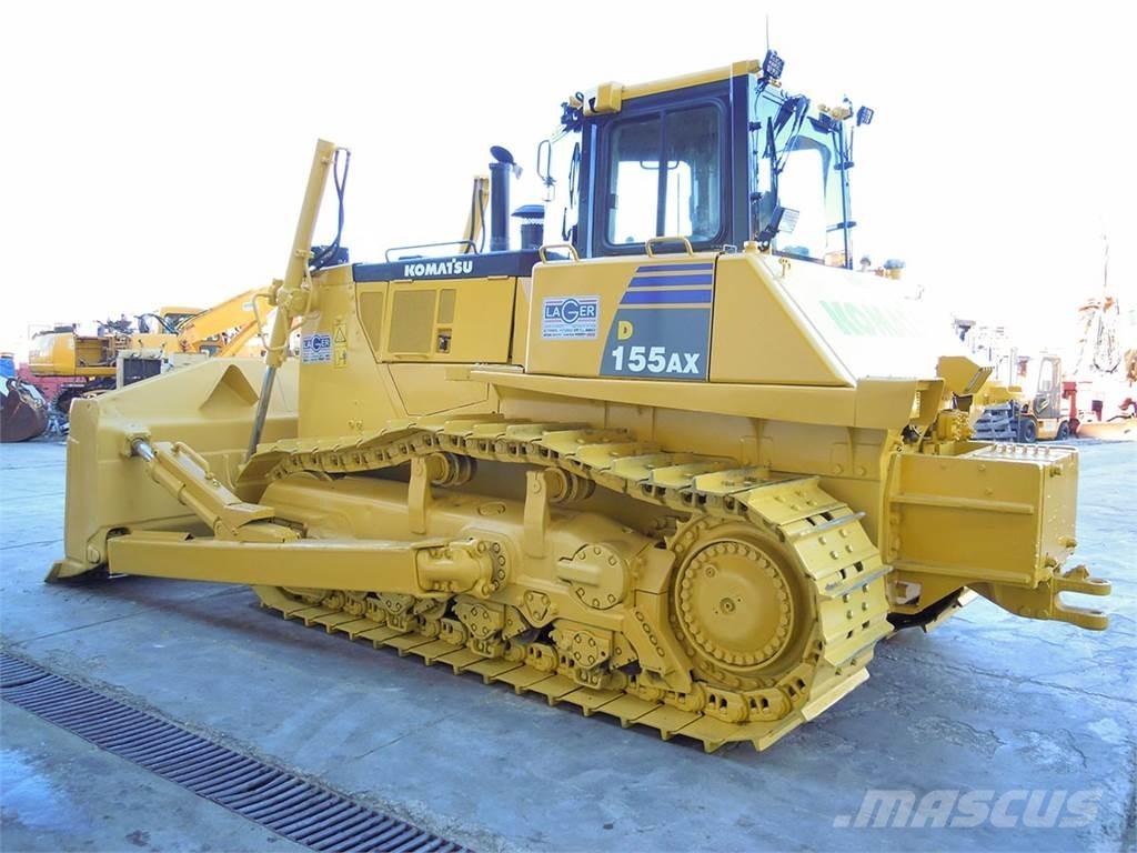 Komatsu D155AX-6 Buldozer sobre oruga