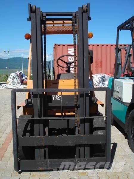 Komatsu FG25L-7 Montacargas - otros