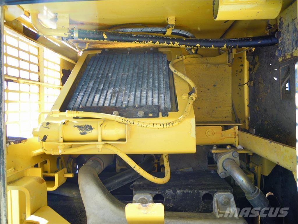 Komatsu PC340NLC-6K Excavadoras sobre orugas