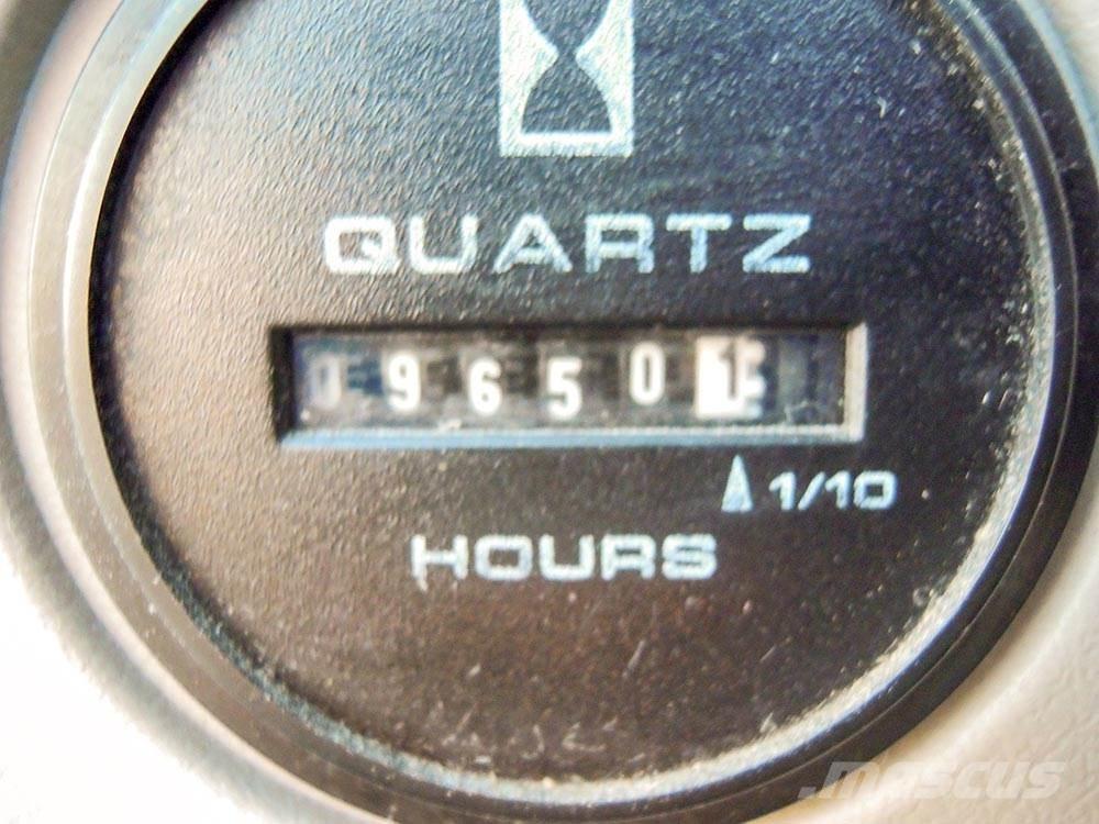 New Holland E215 Excavadoras sobre orugas