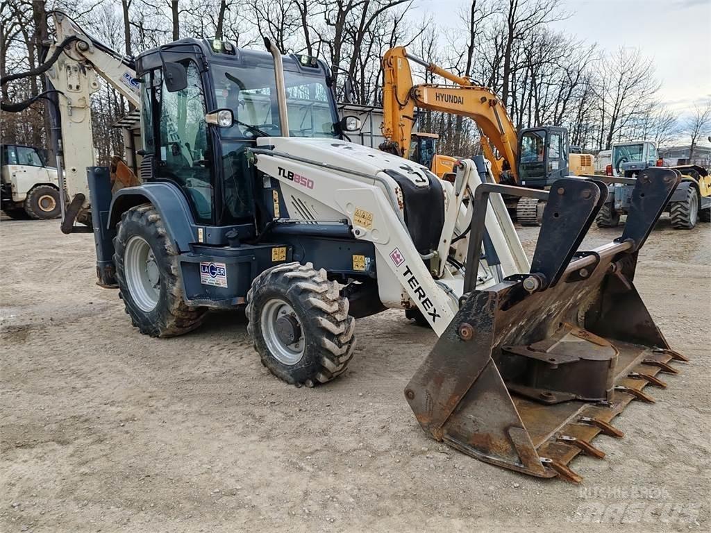 Terex TLB850SM Retrocargadoras