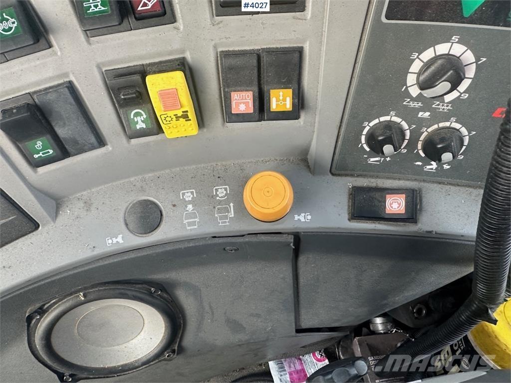 CLAAS Arion 640 Tractores