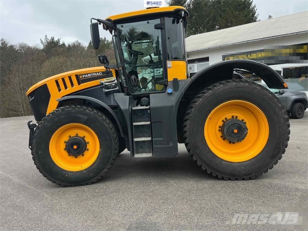 JCB Fastrac 8330 Tractores