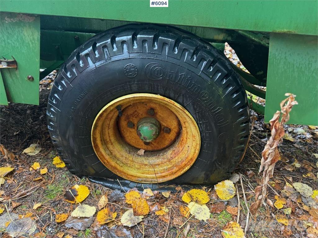 John Deere 332 Otros equipos para cosecha