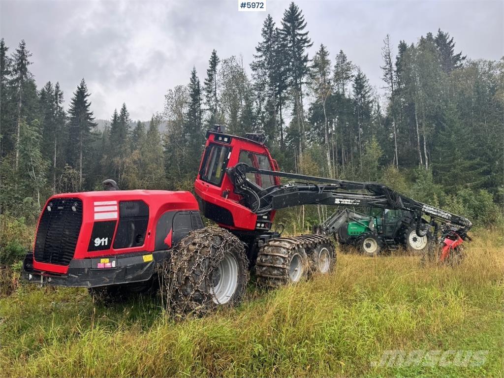 Komatsu 911-6 Cosechadoras