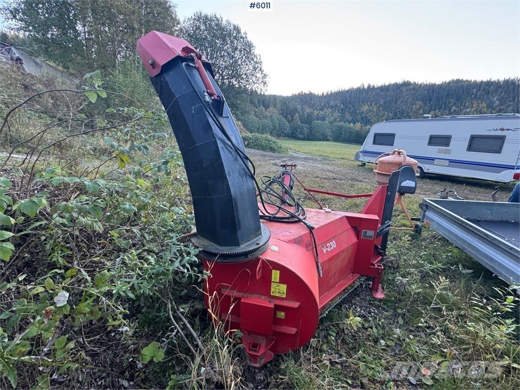 Sisu Handel V-230 Hojas y cuñas quitanieves