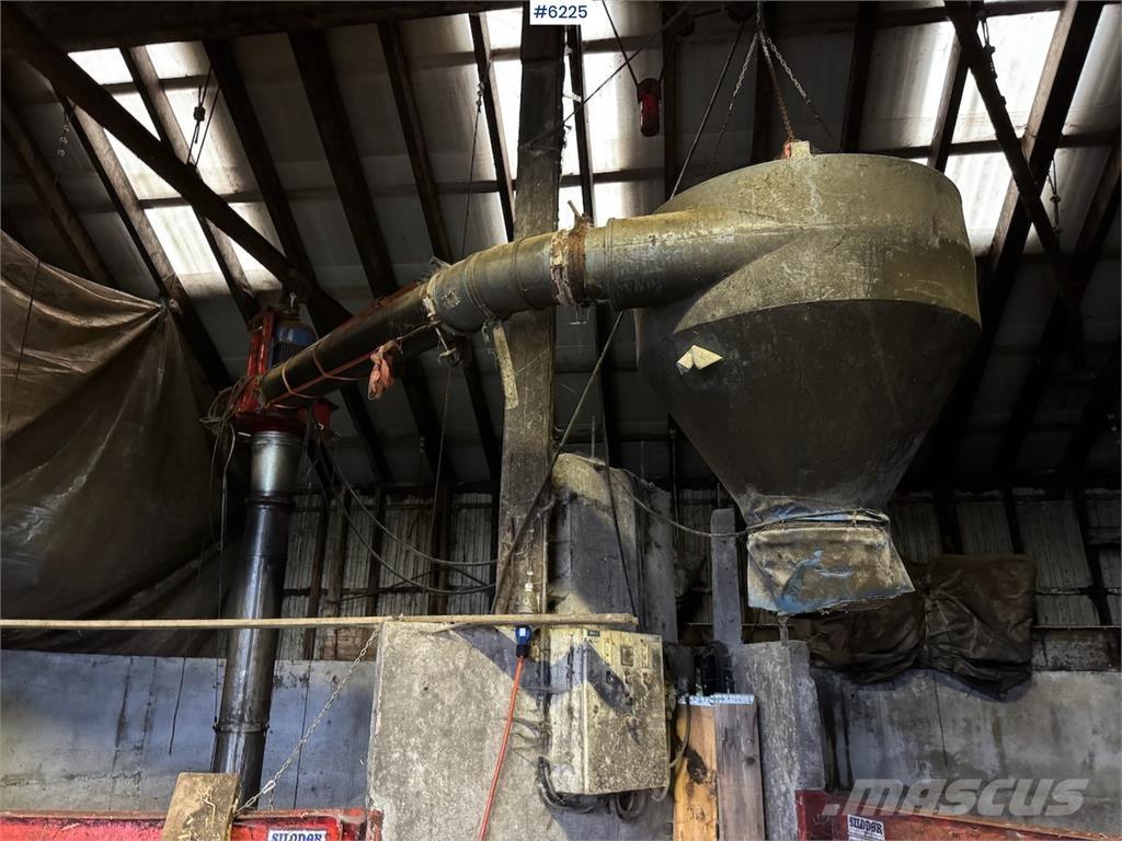 TKS Fylltømmer. Otros accesorios para tractores