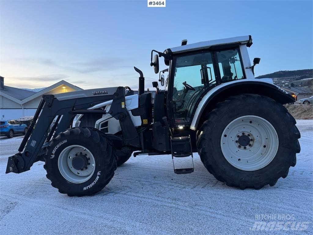 Valtra NX163 Tractores