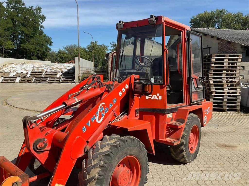 Fai 556 Cargadoras y excavadoras frontales