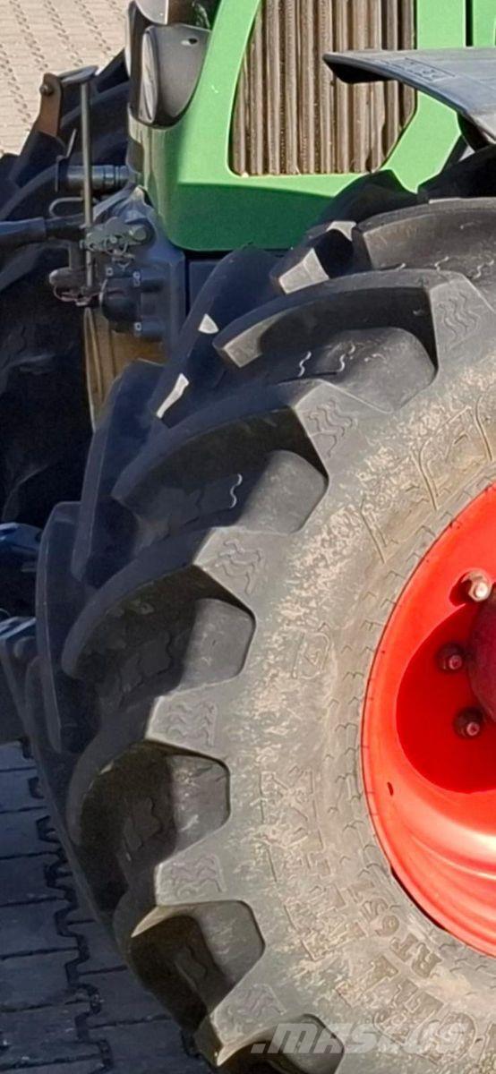 Fendt 714 Vario Tractores