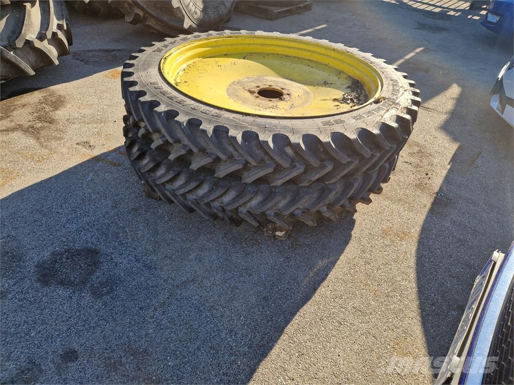 Firestone 230/95R44 Ruedas