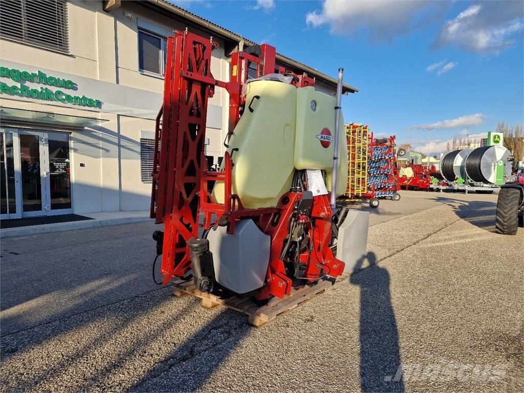 Hardi Mega 12 Pulverizadores arrastrados