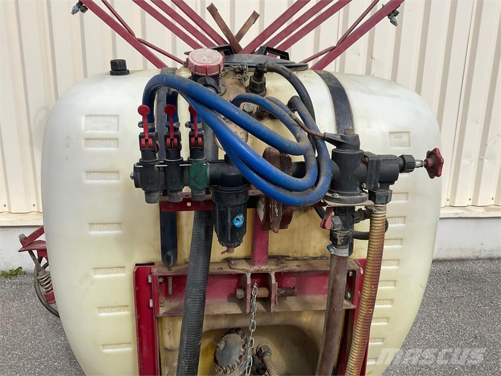 Hardi NK 600 Pulverizadores arrastrados