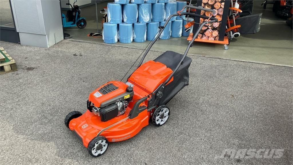 Husqvarna LC 253S Tractores corta-césped