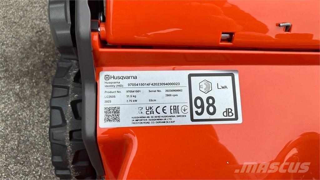 Husqvarna LC 253S Tractores corta-césped