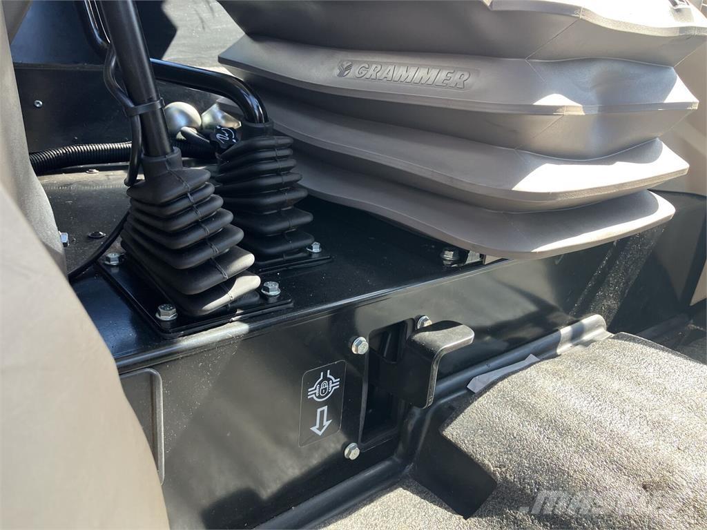 John Deere 5067E Tractores