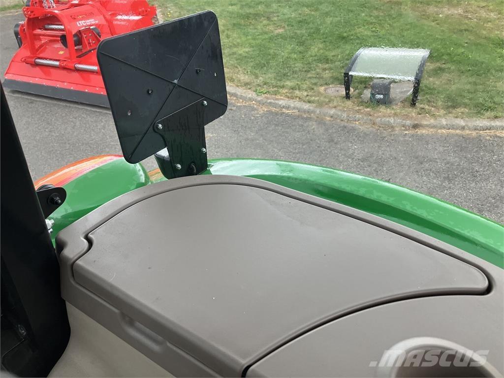 John Deere 5067E Tractores