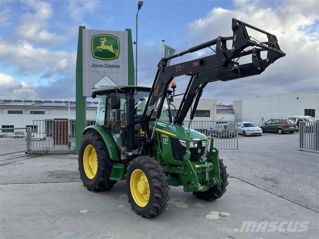 John Deere 5075E Tractores