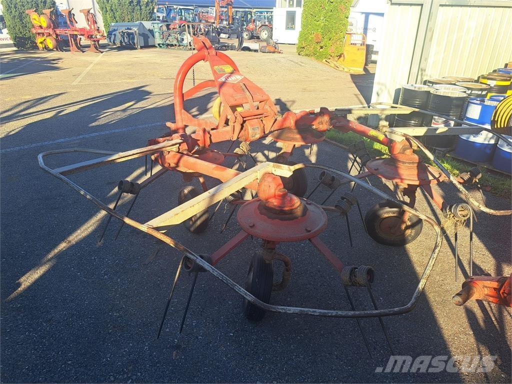 Kuhn 4 Kreisel Rastrilladoras y rastrilladoras giratorias