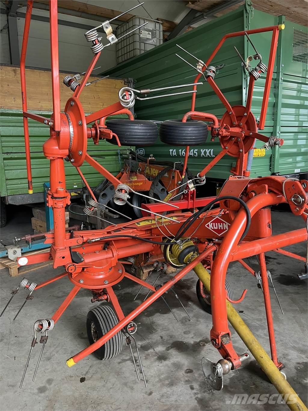 Kuhn GF 4201 MH Rastrilladoras y rastrilladoras giratorias