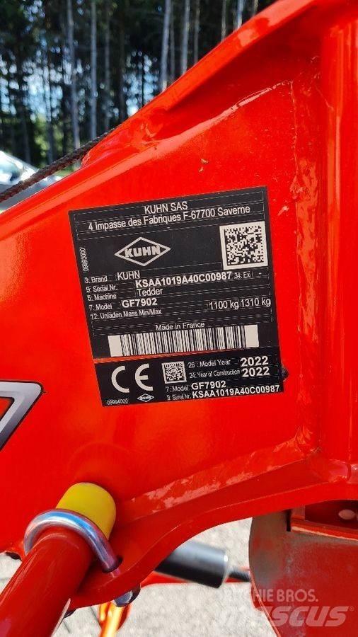 Kuhn GF8703 Rastrilladoras y rastrilladoras giratorias