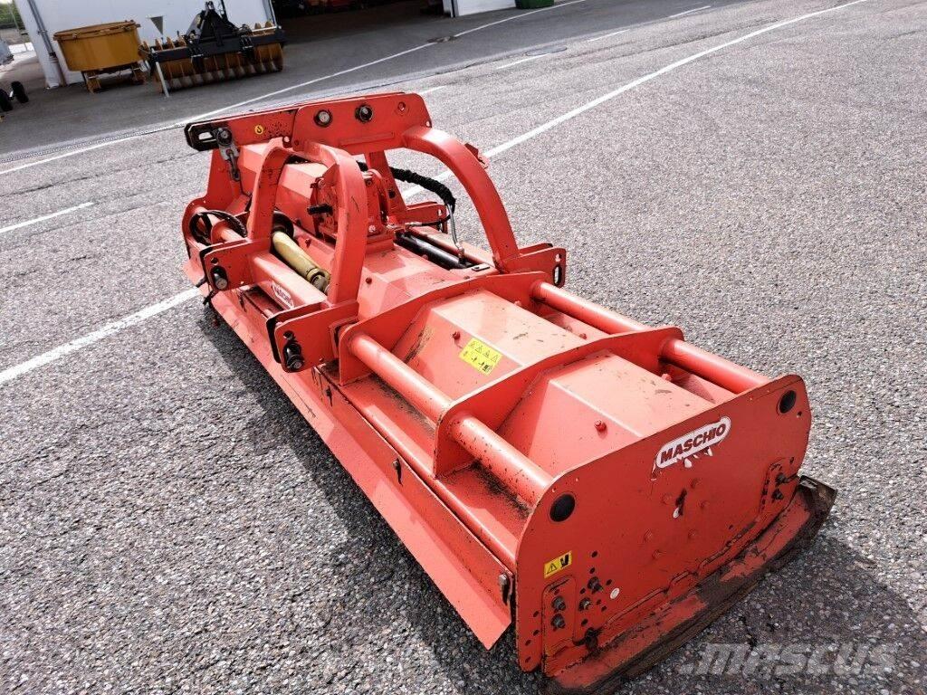 Maschio BISONTE 300 Segadoras y cortadoras de hojas para pasto