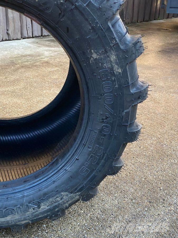 Mitas 600/40-22.5 Ruedas