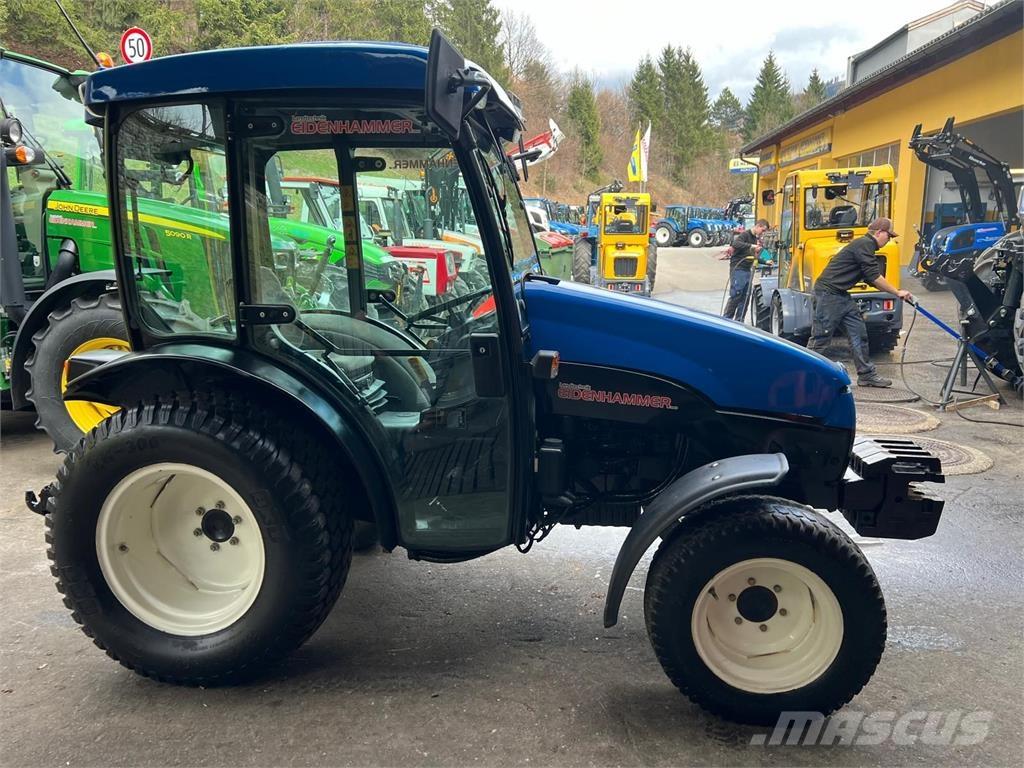 New Holland TCE 55 Tractores