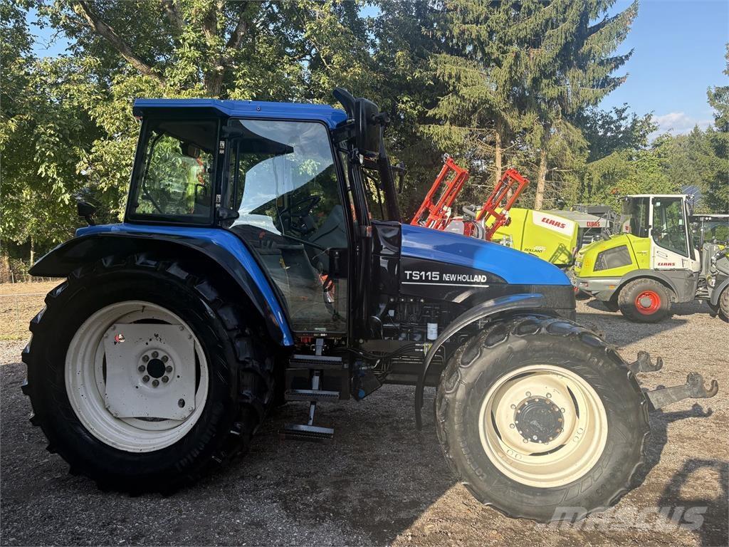 New Holland TS115 Tractores
