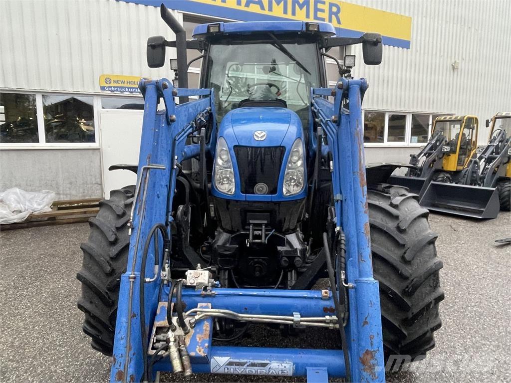 New Holland TS135A Tractores