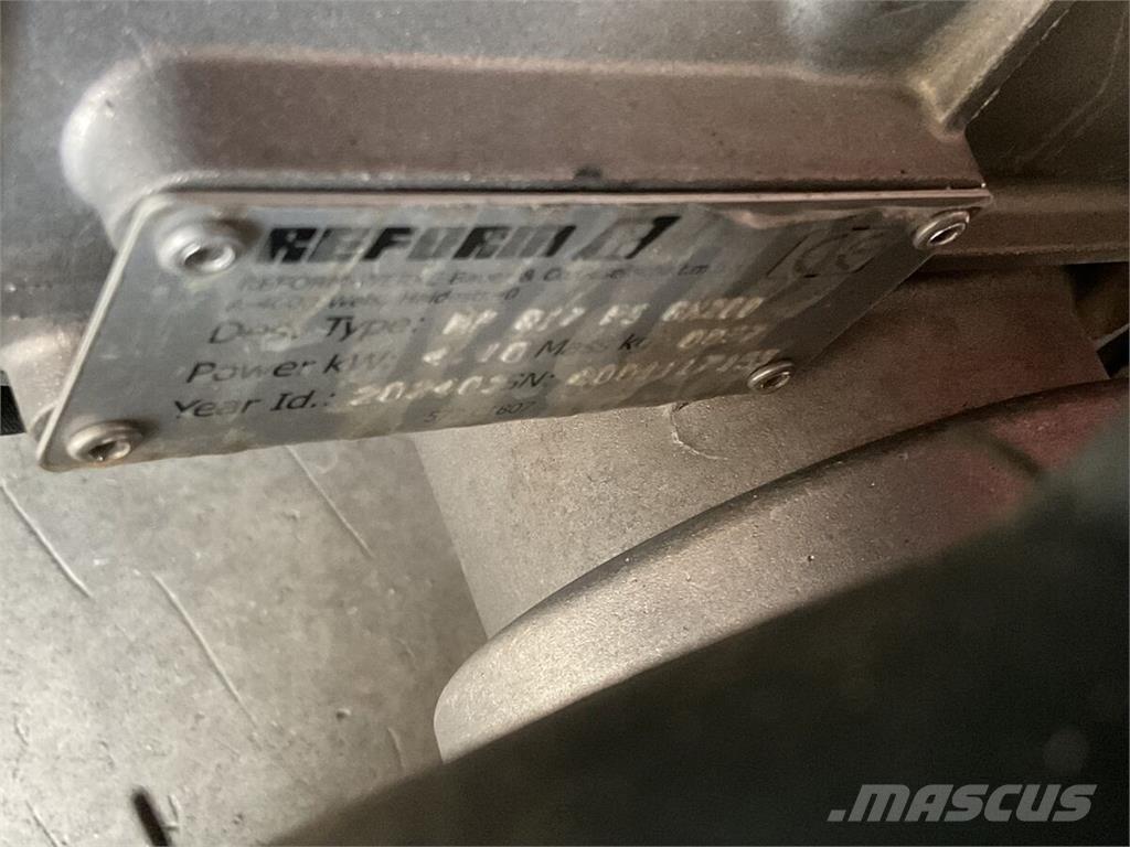 Reform CM 817 Tractores corta-césped