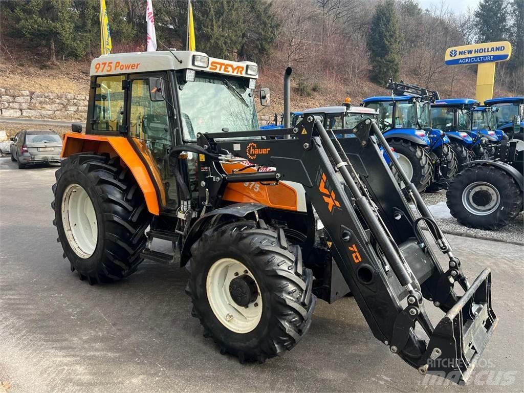 Steyr 975A Tractores