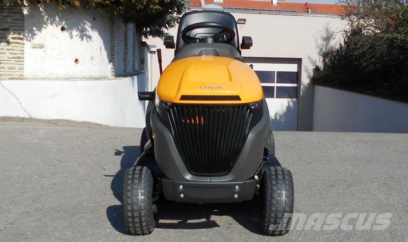 Stiga Estate 7102 W Otras máquinas de jardinería y limpieza urbana