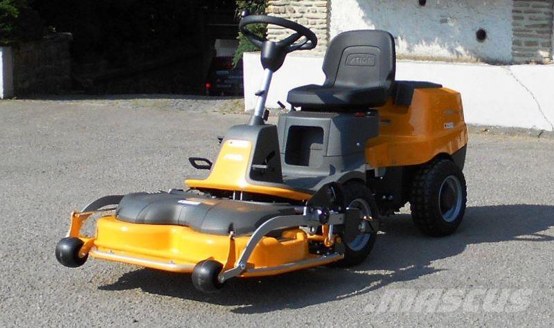 Stiga Park 300 Otras máquinas de jardinería y limpieza urbana