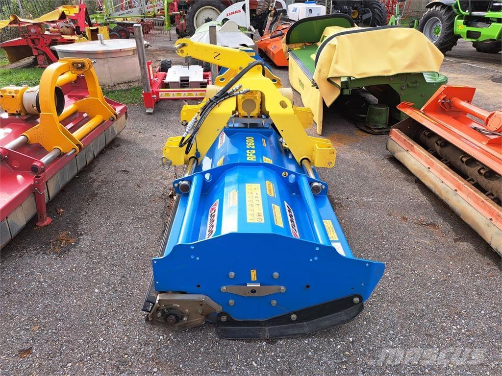 Zanon RFG 2600 Otra máquina para siembra