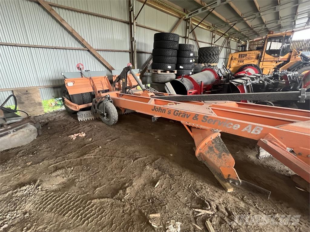 FMG TLN370 Rastras para caminos