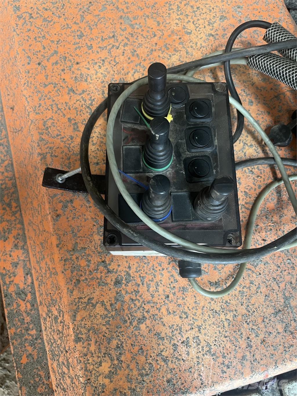 FMG TLN370 Rastras para caminos